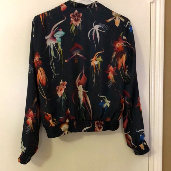 Zip up jacket - Picture 3 of 3